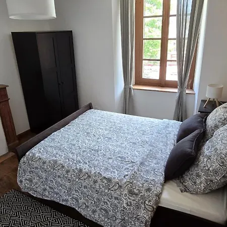 Pyrenean Pursuits Domek letniskowy