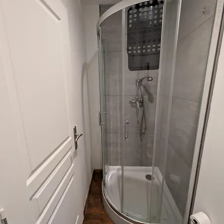 Pyrenean Pursuits * Biert