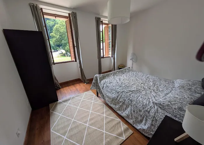 山林小屋 Pyrenean Pursuits *